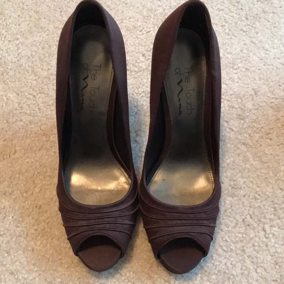 Heels - Picture 1 of 3